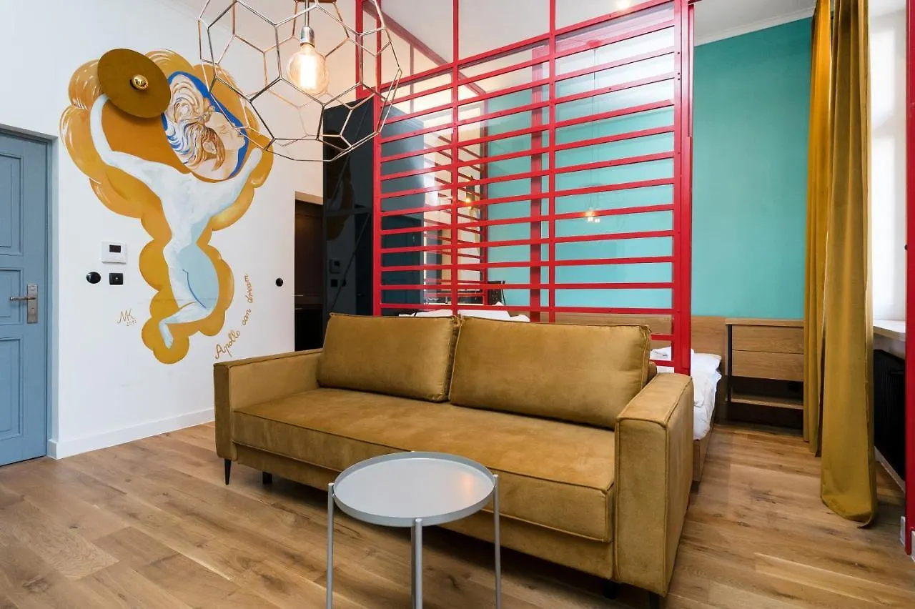 Goldfinger 3-Bed Unique Apartment In The Heart Of Podgorze Krakow Poland