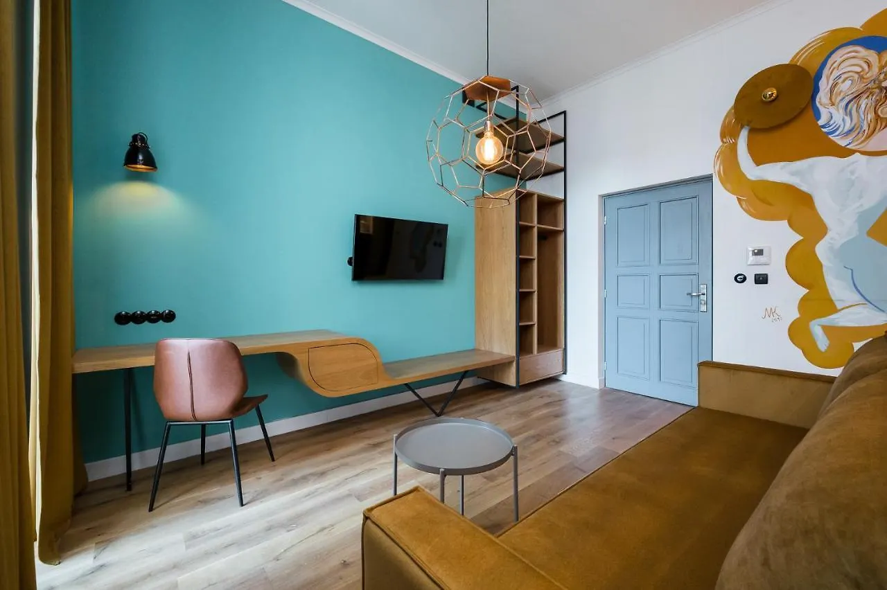 Goldfinger 3-Bed Unique Apartment In The Heart Of Podgorze Krakow